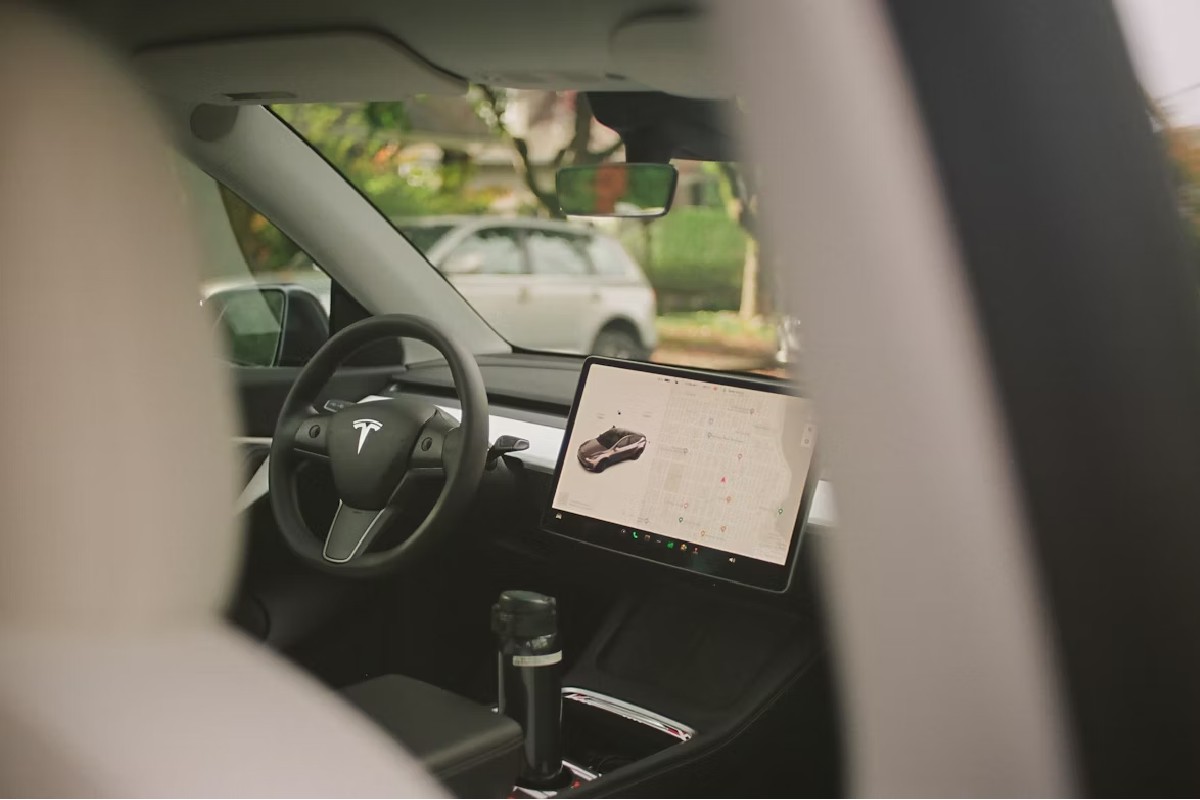 How Modern Car Safety Tech Is Shaping the Future of Road Travel